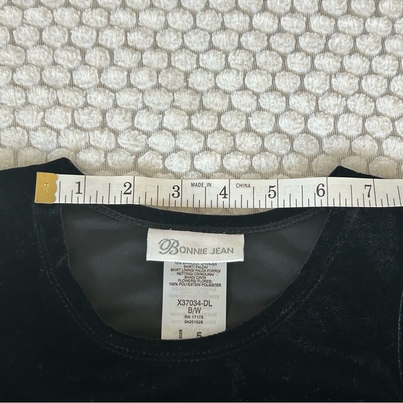 Bonnie Jean, Little Girls Size 5 Velvet Flocked Shadow Stripe Dress. - Picture 3 of 12